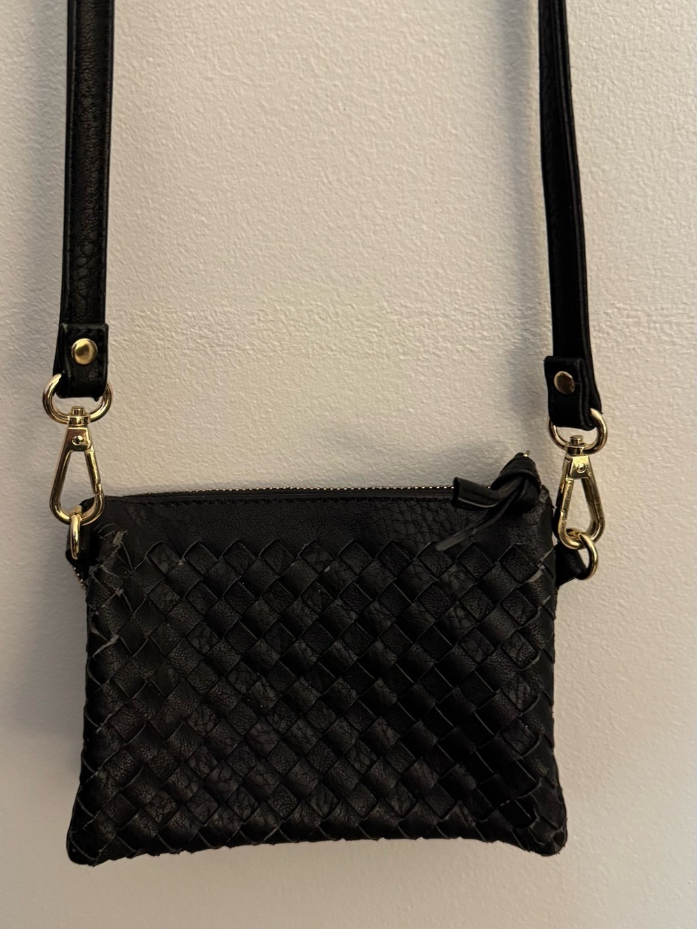 Charlie Black Woven Faux Leather Crossbody Bag Gold Hardware